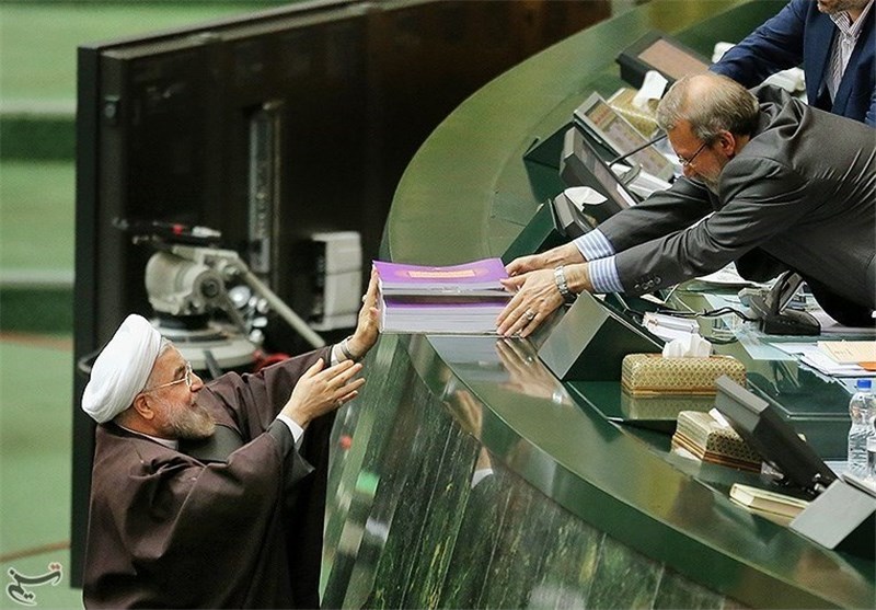 مجلسی مقابل همه؛ از تنش با دولت تا نقض حریم ملت