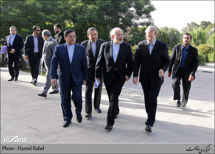 آتشفشان نیمه خاموش هسته ای در بهارستان