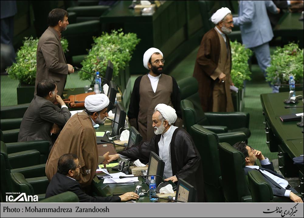 آتش توپخانه مجلس نهم علیه هاشمی رفسنجانی