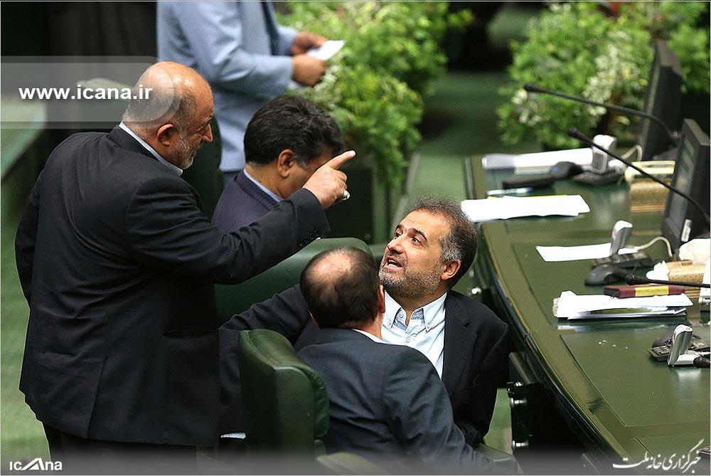 پيشنهاد تغییر نظام سیاسی ایران از ریاستی به پارلماني