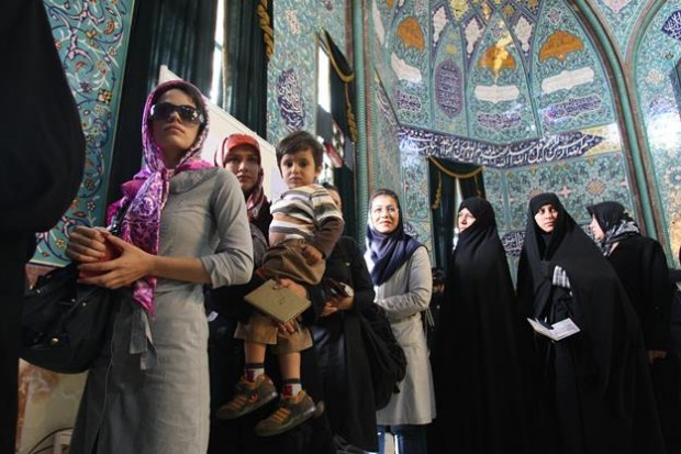 انتظار از مجلس دهم؛ پیگیری مطالبات زنان